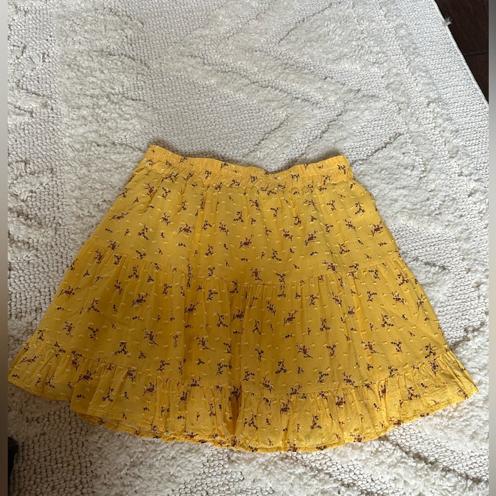 Yellow flowered skirt!